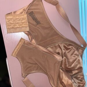 Bali Bra - No Padding - 36 DDD/F - Nude